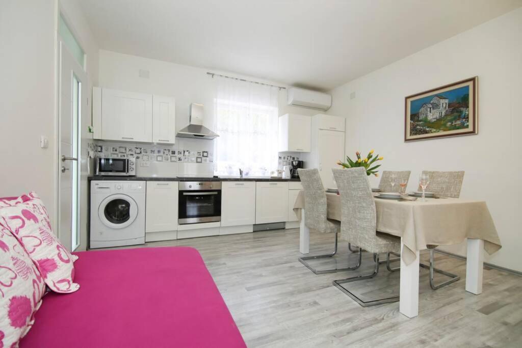 Apartman Buki **** สปลิท ภายนอก รูปภาพ