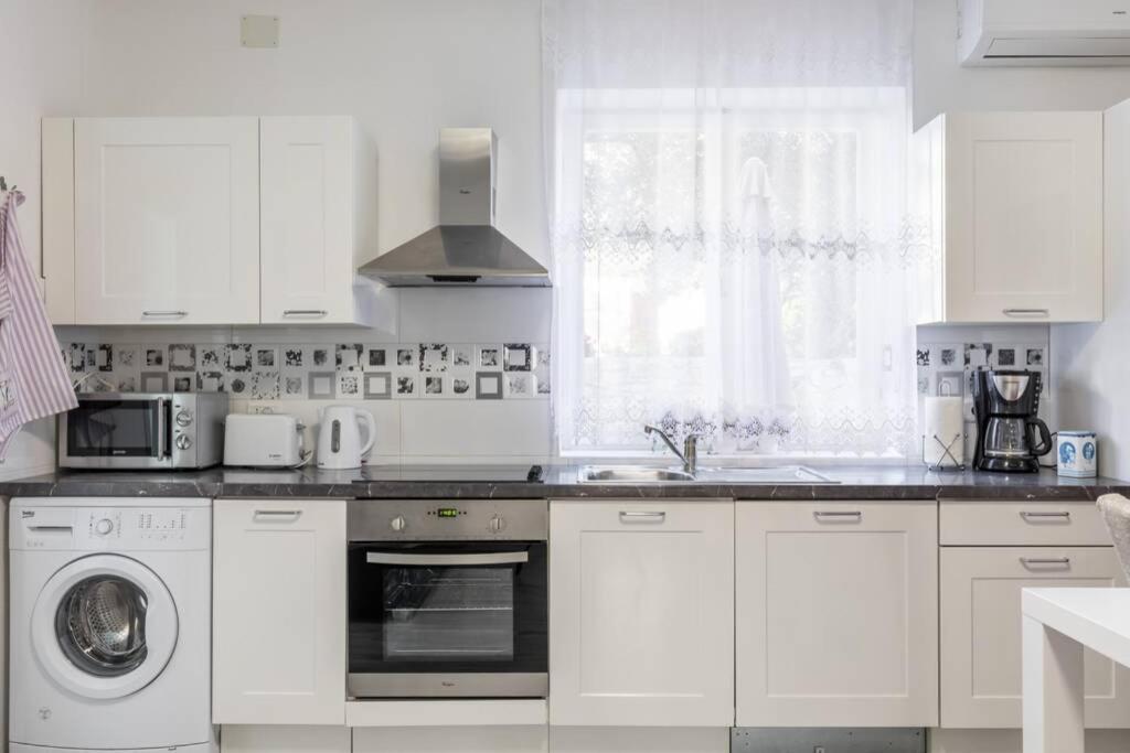 Apartman Buki **** สปลิท ภายนอก รูปภาพ